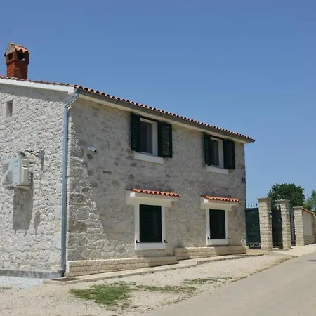 Villa Lenny